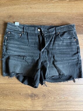 American Eagle Relaxed Black Denim Shorts